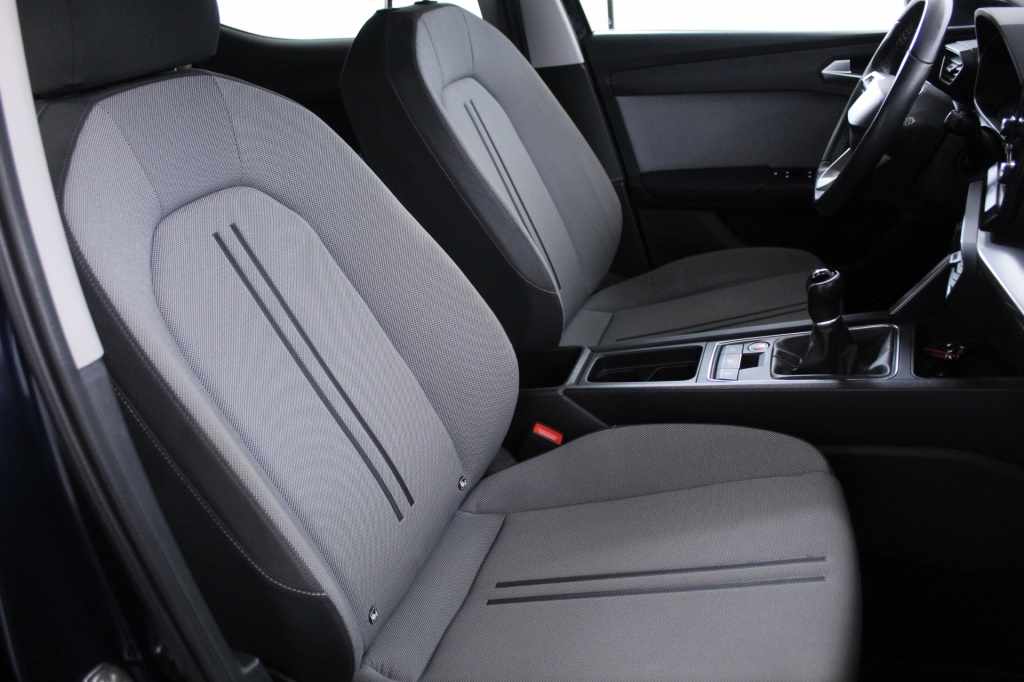 seat-leon-2022-gasolina-999cc