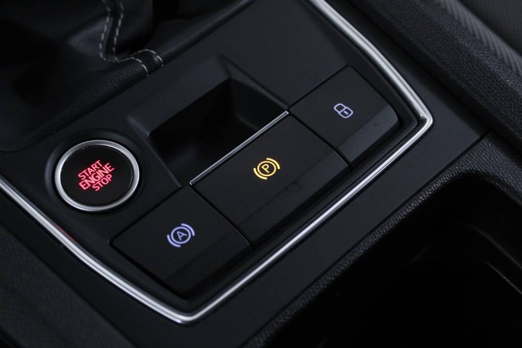seat-leon-2022-gasolina-999cc