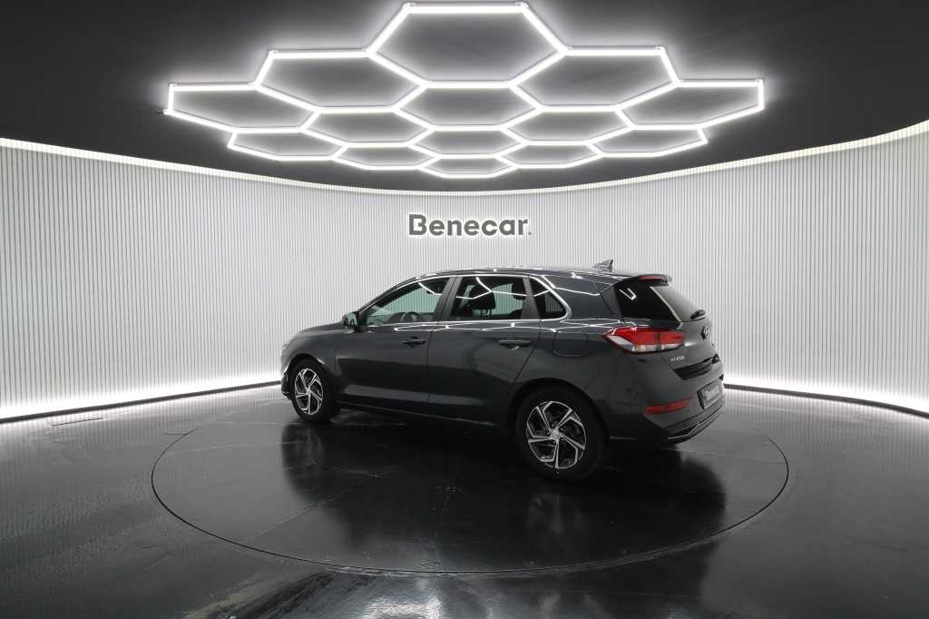 hyundai-i30-2024-gasolina-998cc