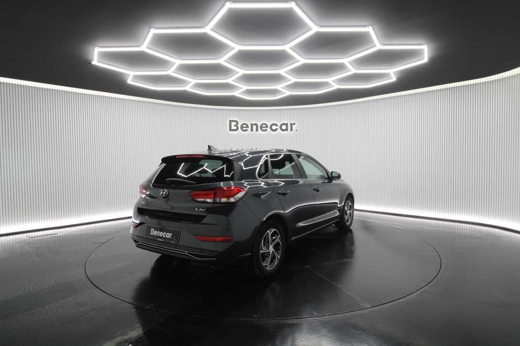 hyundai-i30-2024-gasolina-998cc