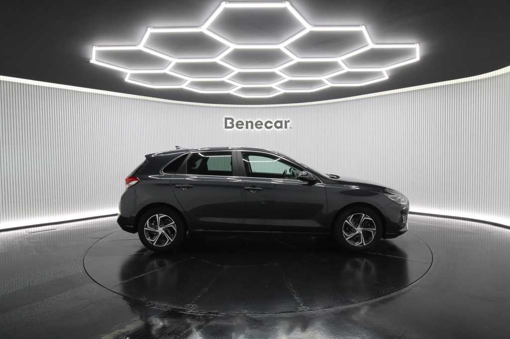 hyundai-i30-2024-gasolina-998cc