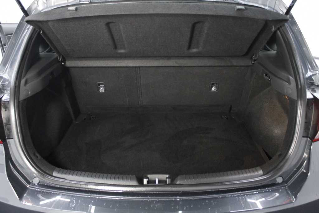hyundai-i30-2024-gasolina-998cc