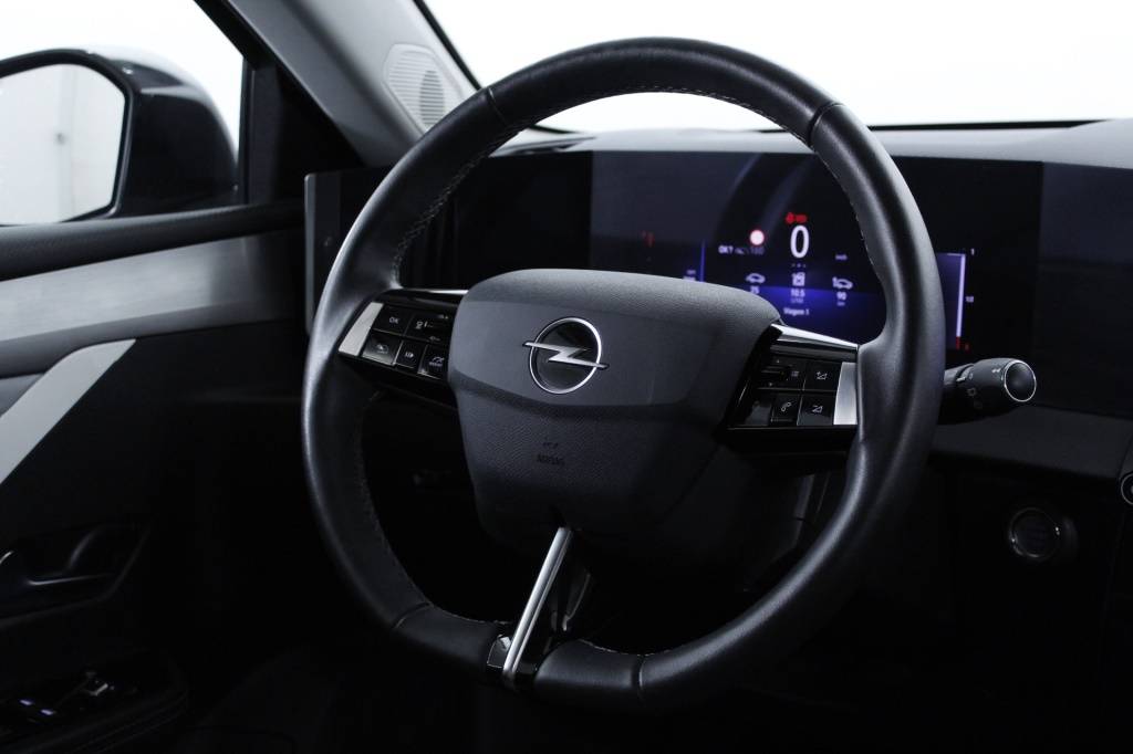 opel-astra-2023-gasolina-1199cc