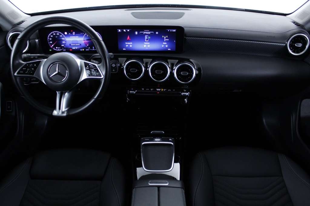 mercedes-benz-cla-2024-diesel-1950cc
