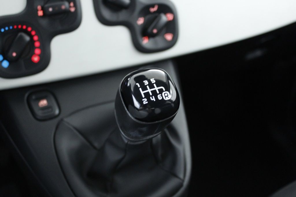 fiat-panda-2025-hibrido-999cc