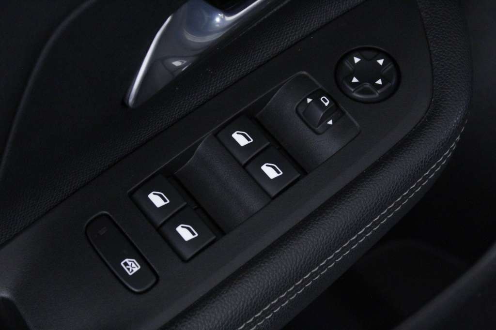 opel-mokka-2024-gasolina-1199cc