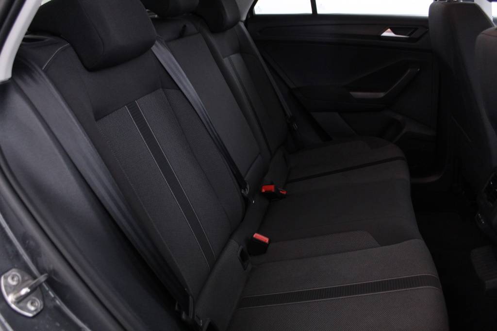 volkswagen-t-roc-2024-gasolina-999cc