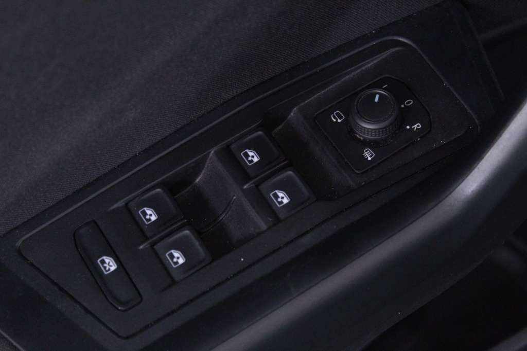 volkswagen-t-roc-2024-gasolina-999cc