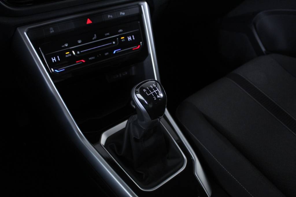 volkswagen-t-roc-2024-gasolina-999cc