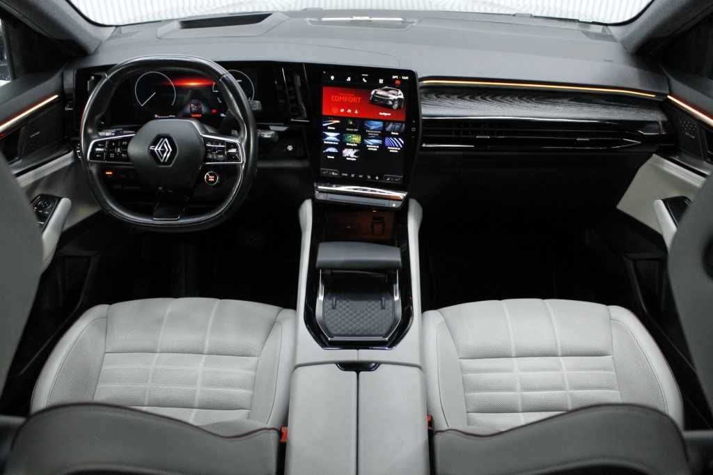 renault-espace-2024-hibrido-1199cc