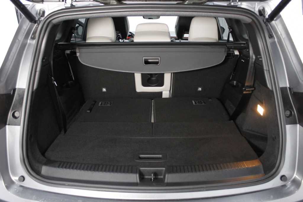 renault-espace-2024-hibrido-1199cc