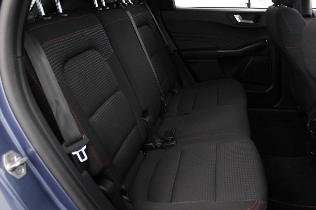 ford-kuga-2022-diesel-1499cc