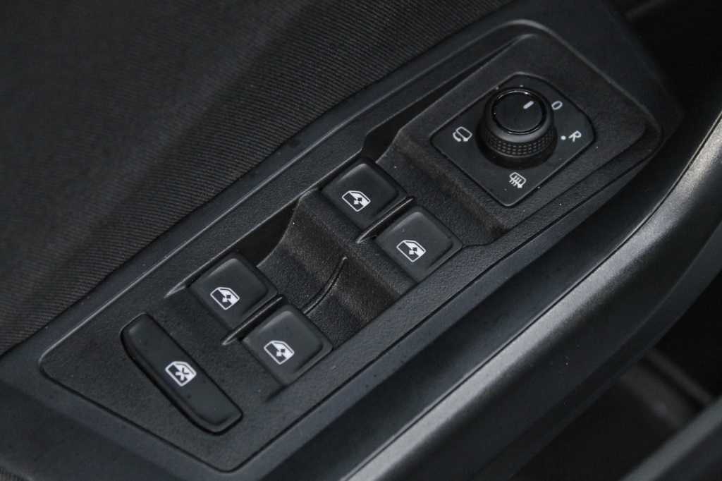 volkswagen-t-roc-2025-gasolina-999cc