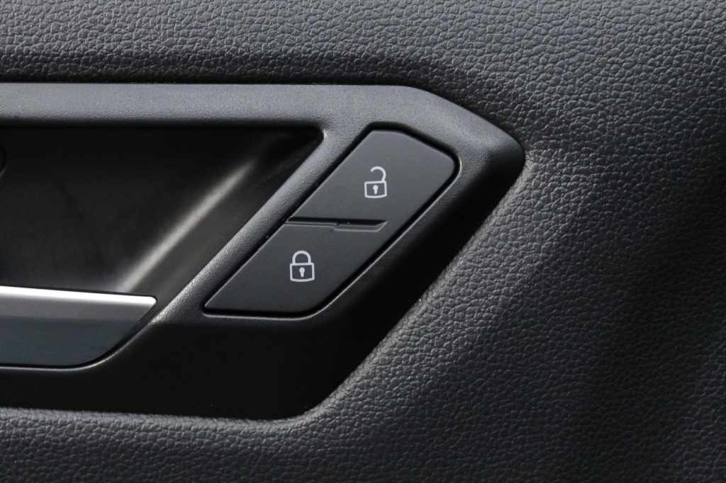 volkswagen-t-roc-2025-gasolina-999cc
