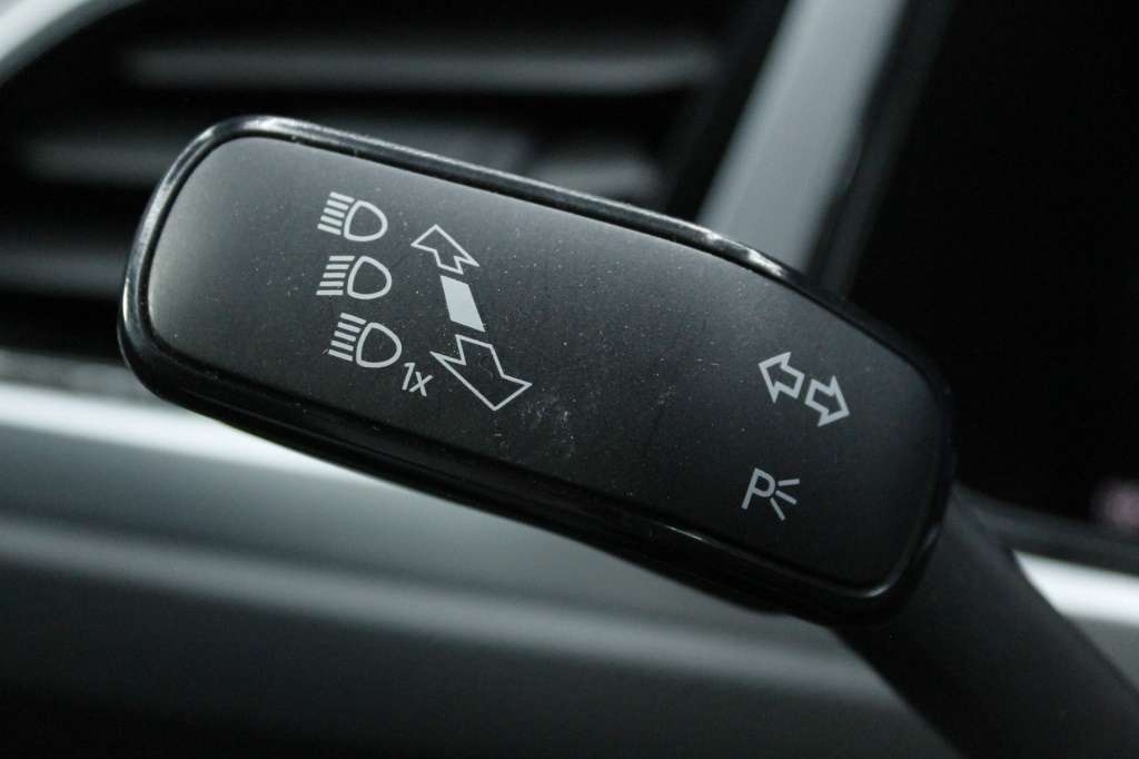 volkswagen-t-roc-2025-gasolina-999cc