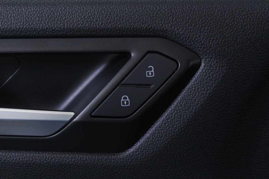 volkswagen-t-roc-2024-gasolina-999cc