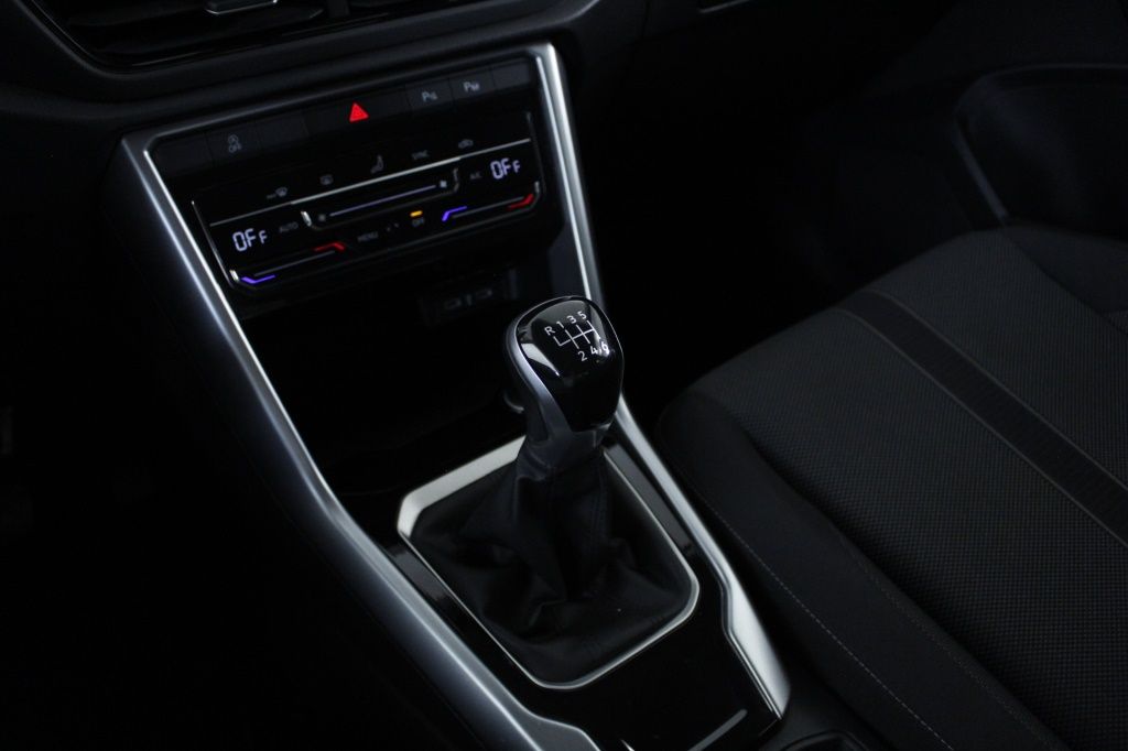 volkswagen-t-roc-2024-gasolina-999cc