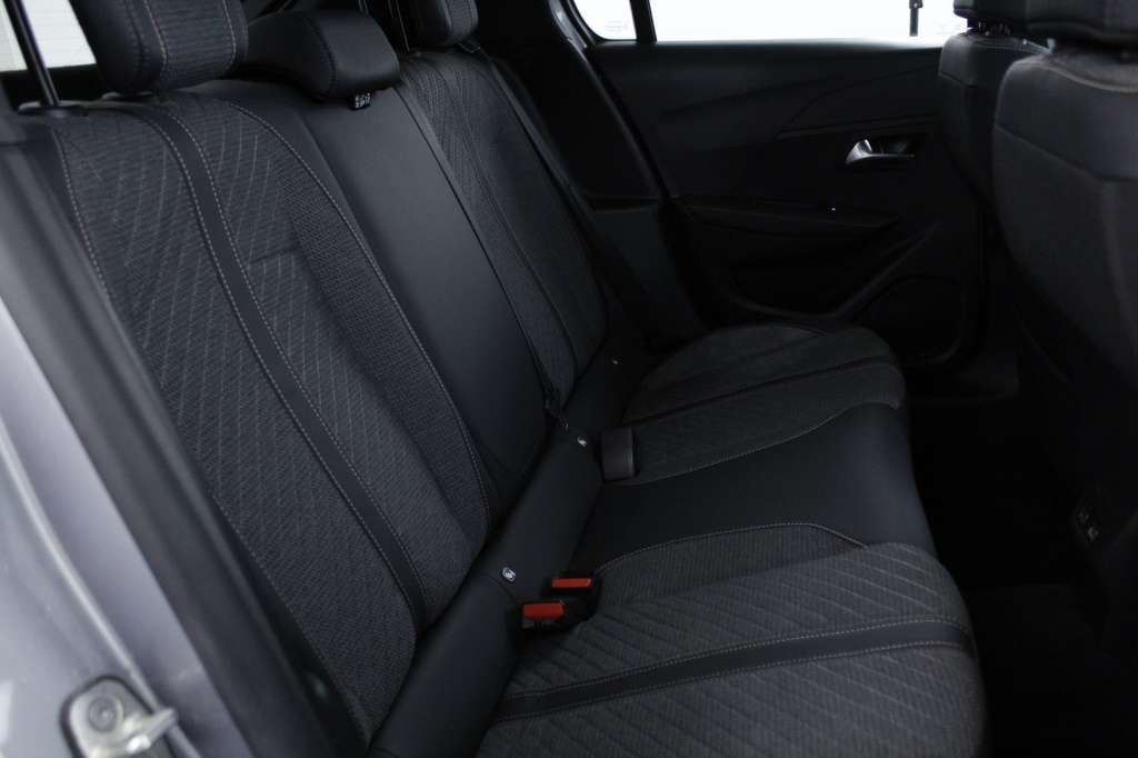 peugeot-208-2025-hibrido-1199cc