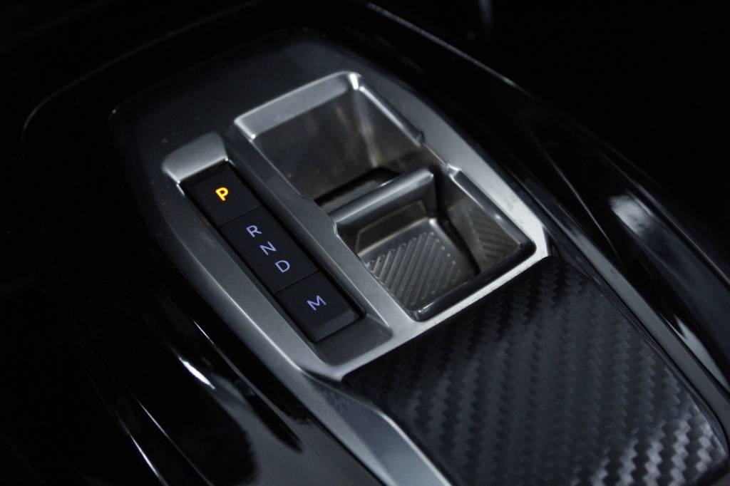 peugeot-208-2025-hibrido-1199cc