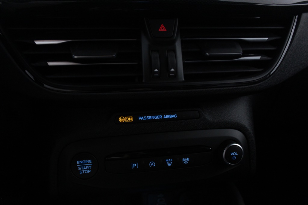 ford-focus-sw-2023-diesel-1499cc