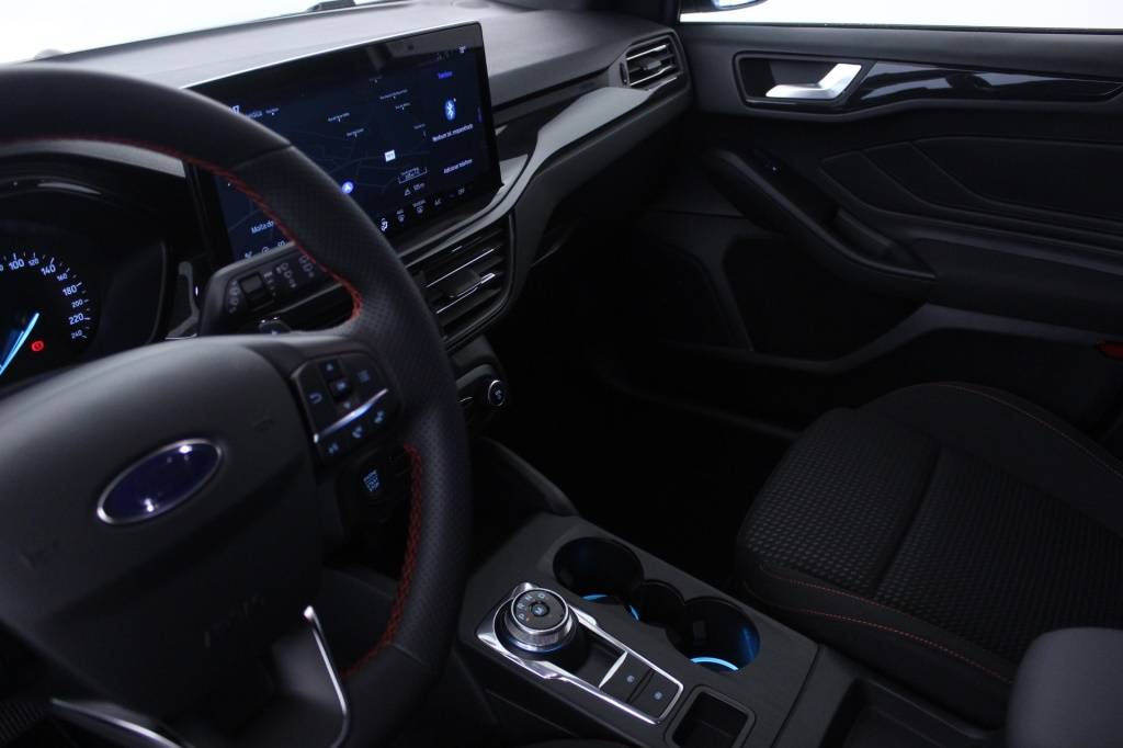 ford-focus-sw-2023-diesel-1499cc