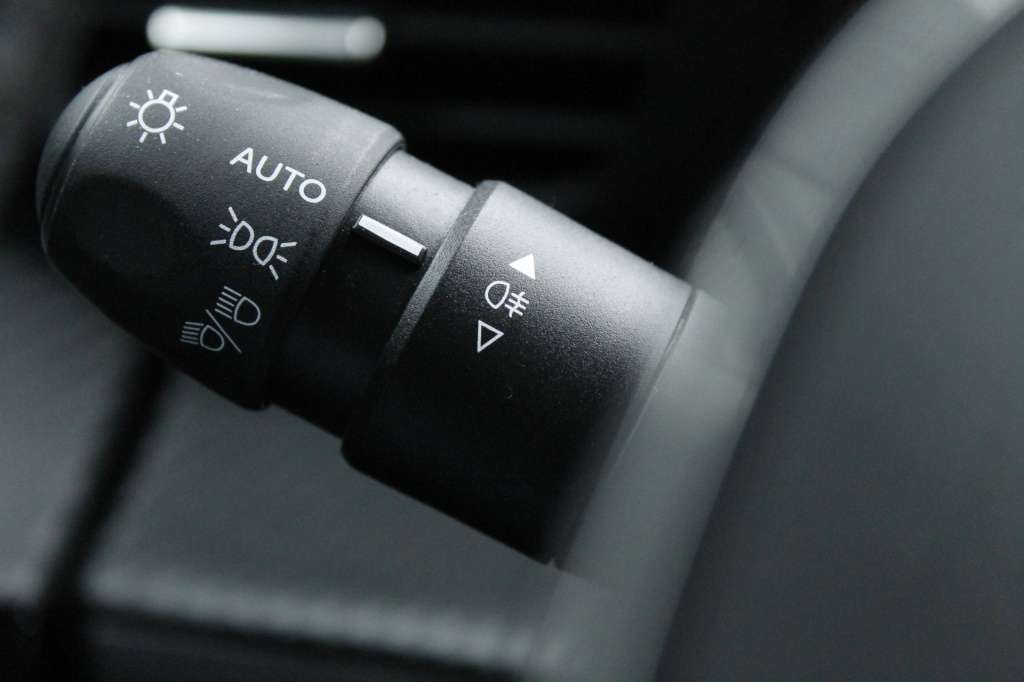 peugeot-2008-2024-gasolina-1199cc