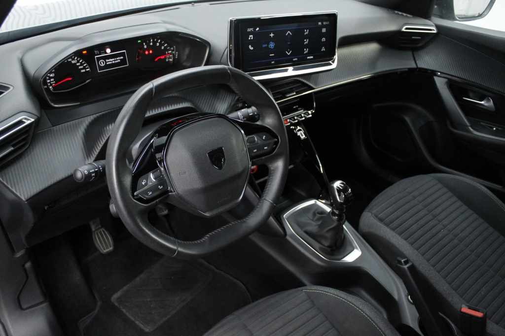 peugeot-2008-2024-gasolina-1199cc