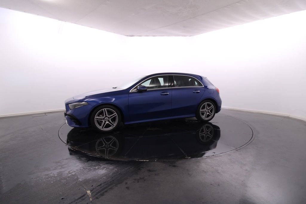 mercedes-benz-classe-a-2024-hibrido-1332cc