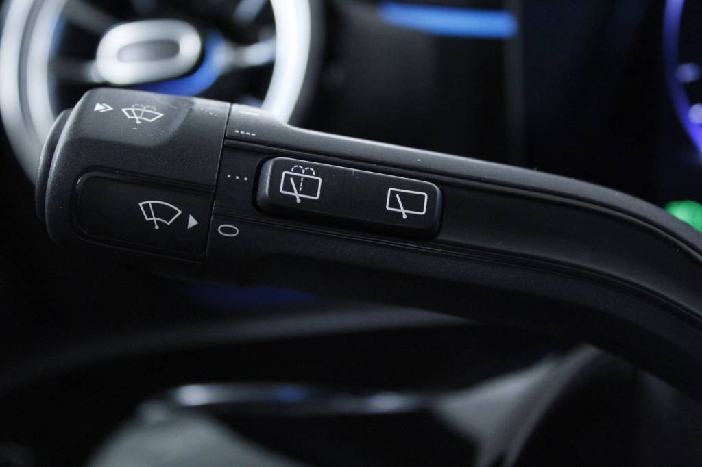 mercedes-benz-classe-a-2024-hibrido-1332cc