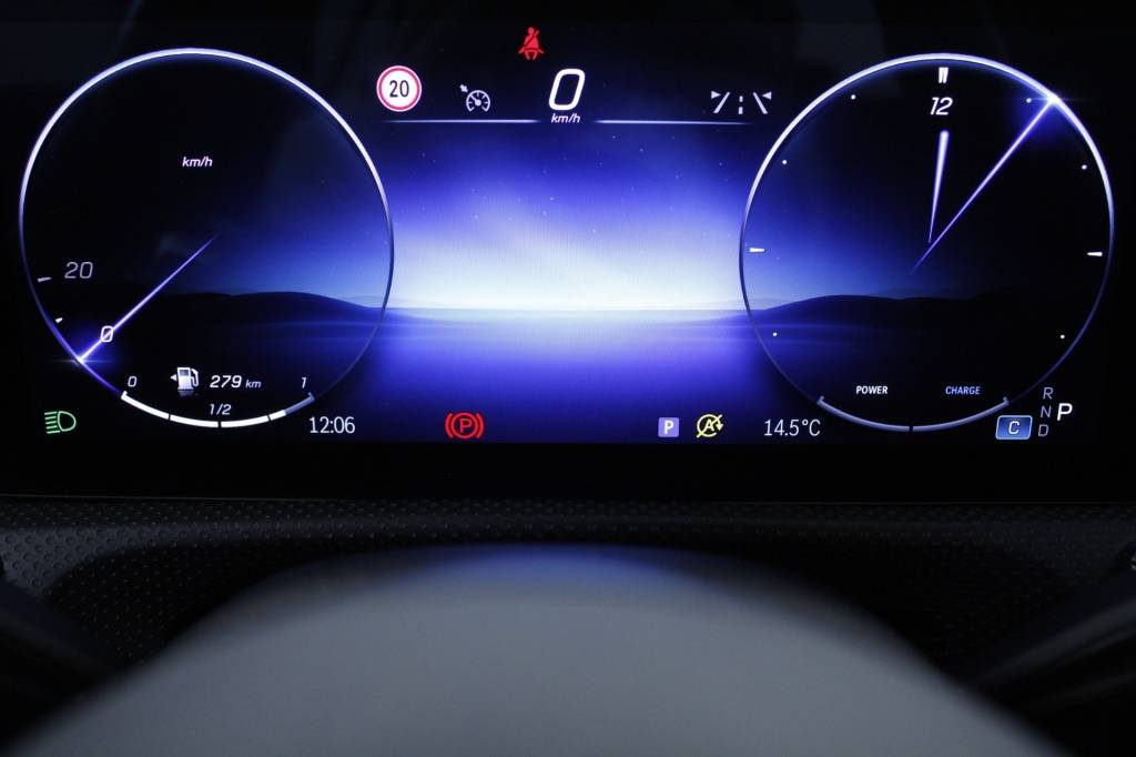 mercedes-benz-classe-a-2024-hibrido-1332cc