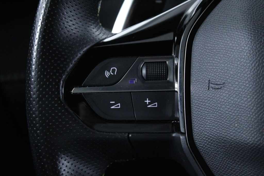 peugeot-2008-2022-diesel-1498cc