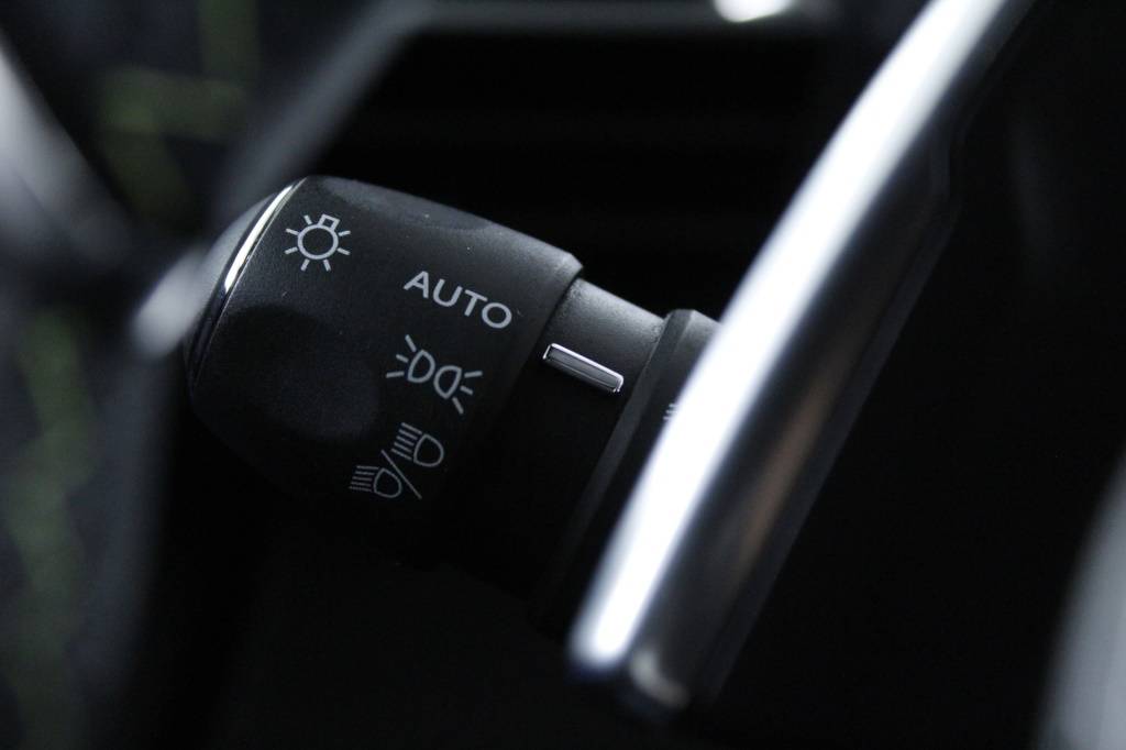peugeot-2008-2022-diesel-1498cc
