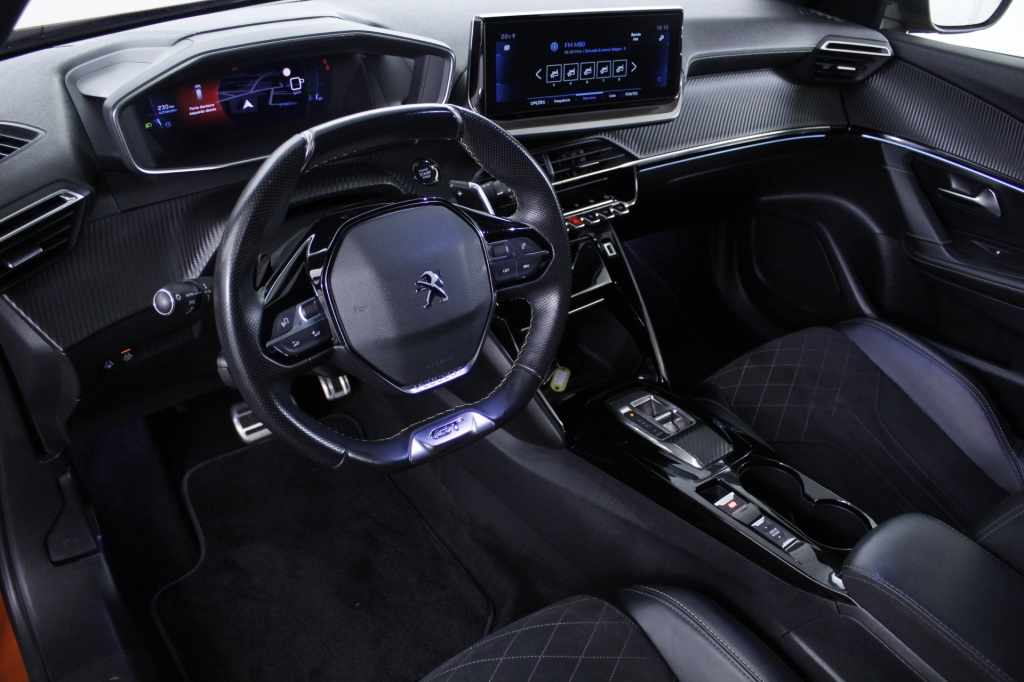 peugeot-2008-2022-diesel-1498cc