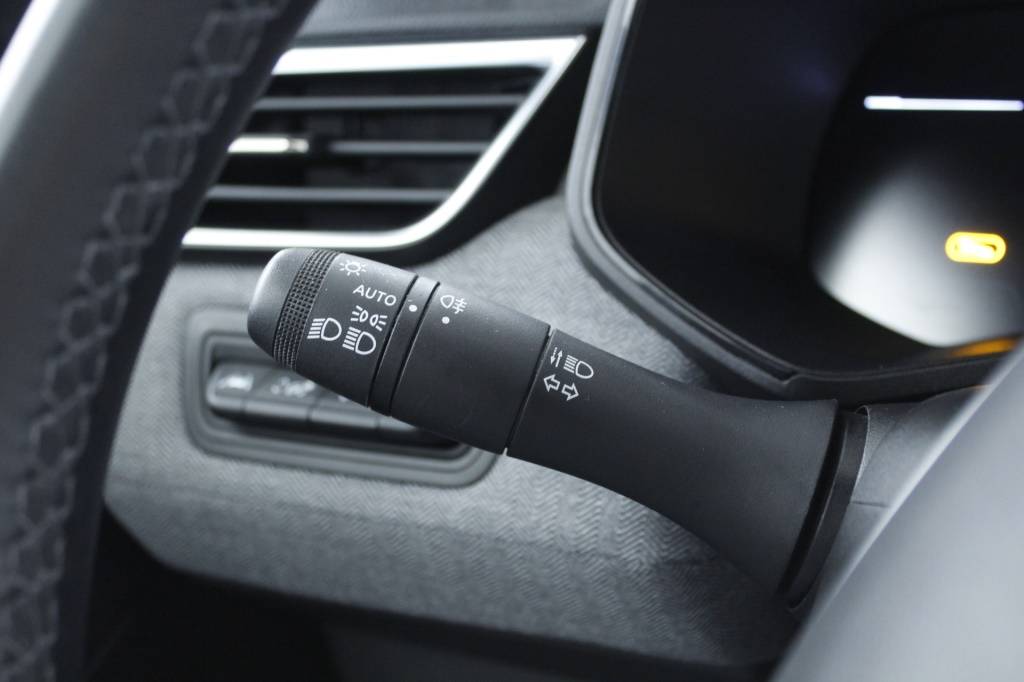 renault-clio-2024-gasolina-999cc