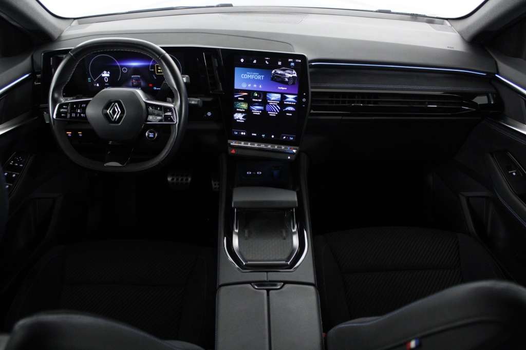 renault-espace-2023-hibrido-1199cc