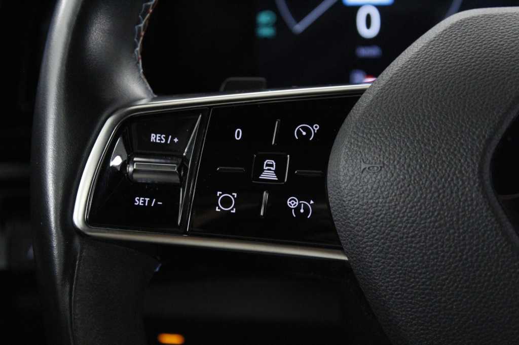 renault-espace-2023-hibrido-1199cc