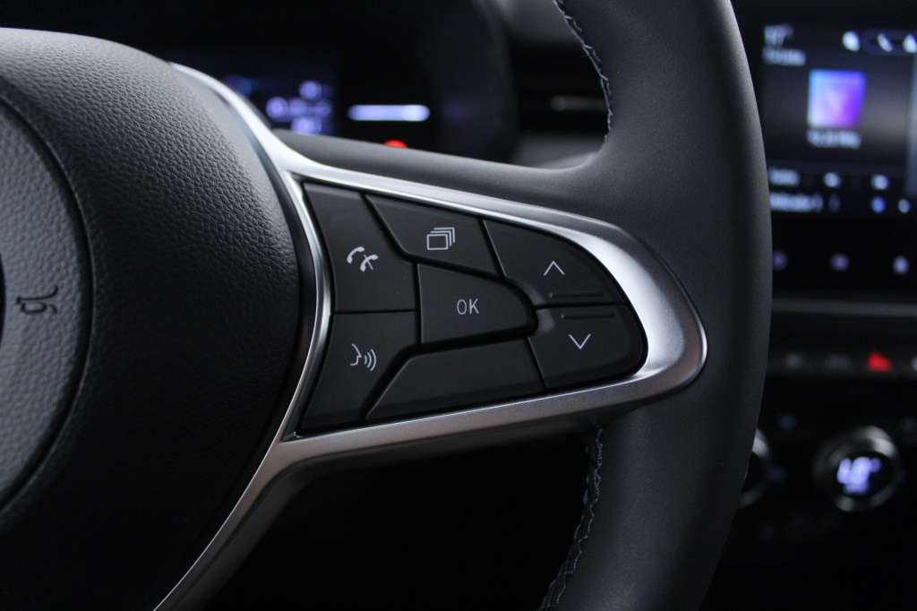 mitsubishi-colt-2024-gasolina-999cc