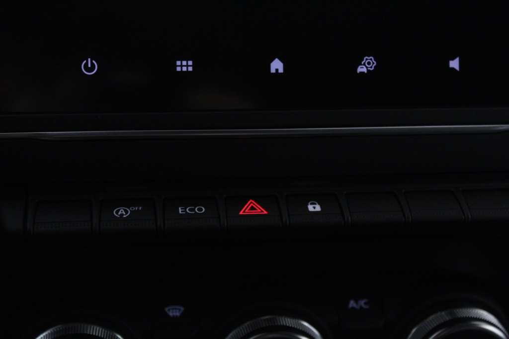 mitsubishi-colt-2024-gasolina-999cc