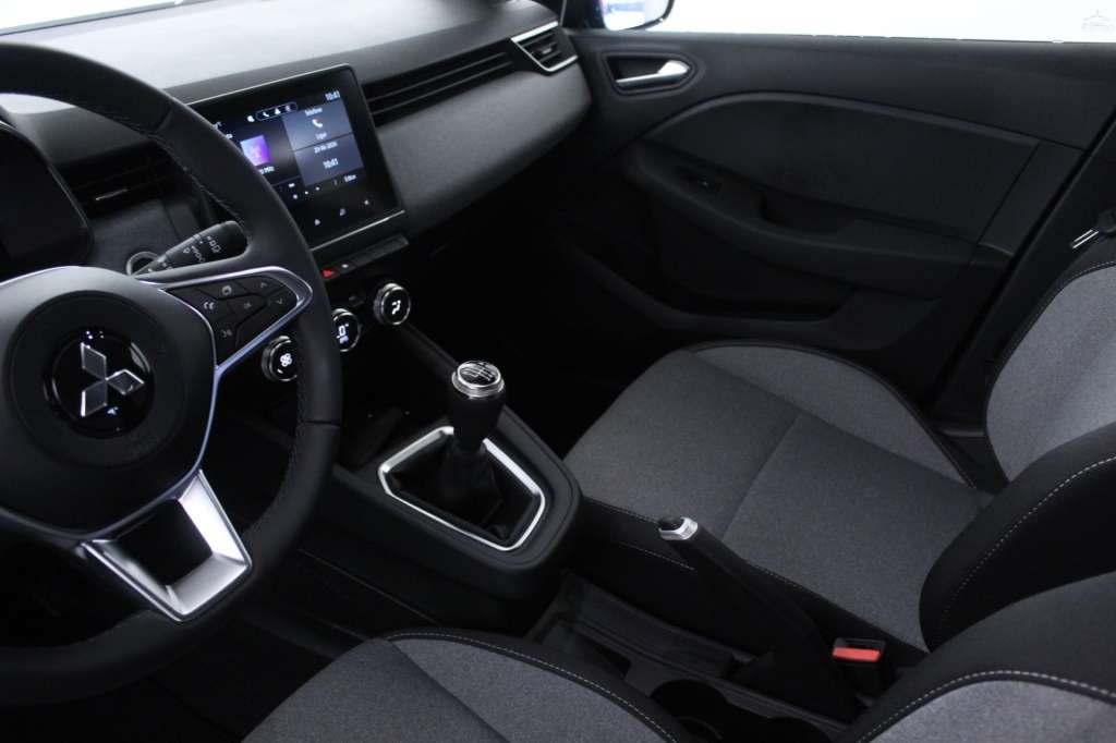 mitsubishi-colt-2024-gasolina-999cc
