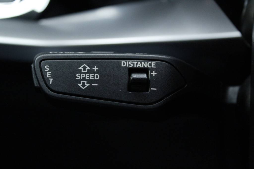 audi-a3-sportback-2024-diesel-1968cc