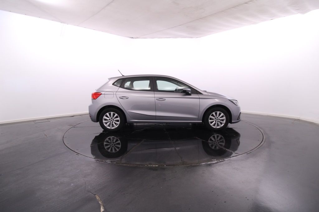 seat-ibiza-2023-gasolina-999cc
