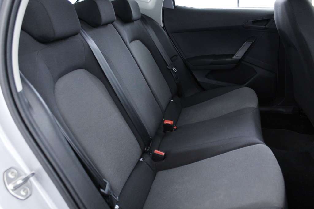 seat-ibiza-2023-gasolina-999cc
