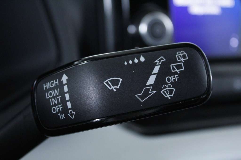 seat-ibiza-2023-gasolina-999cc