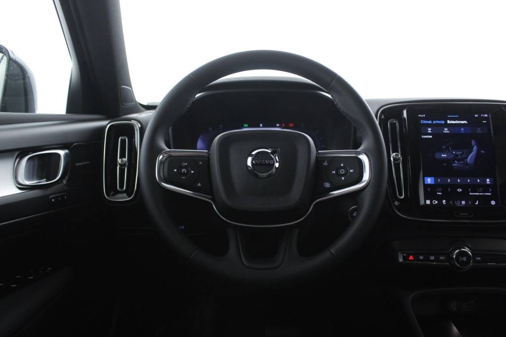 volvo-xc40-2025-hibrido-1969cc