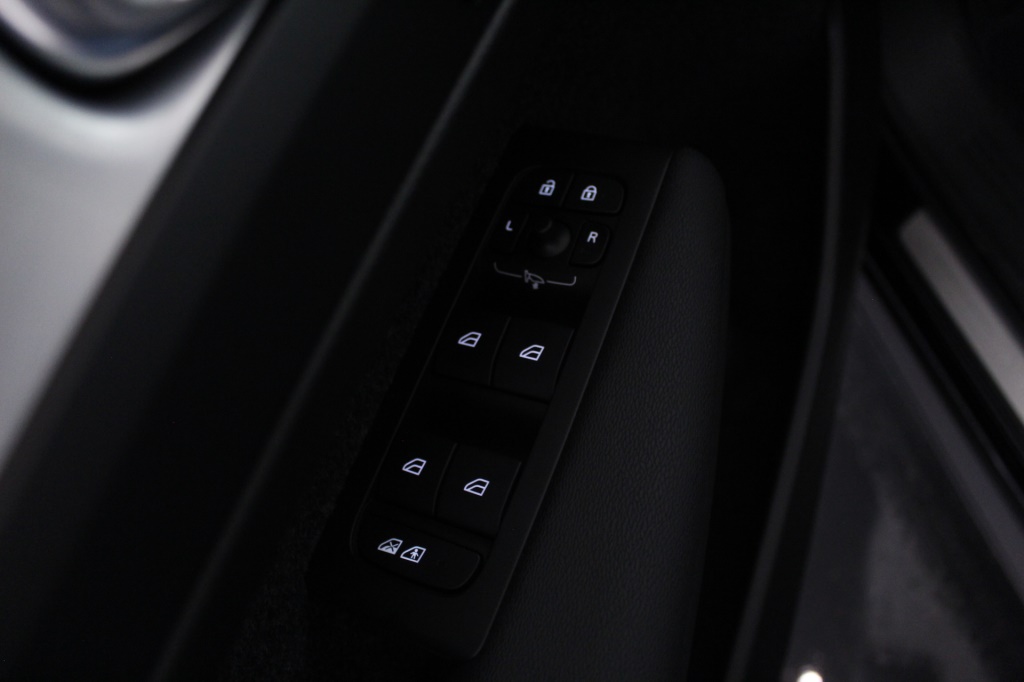 volvo-xc40-2025-hibrido-1969cc