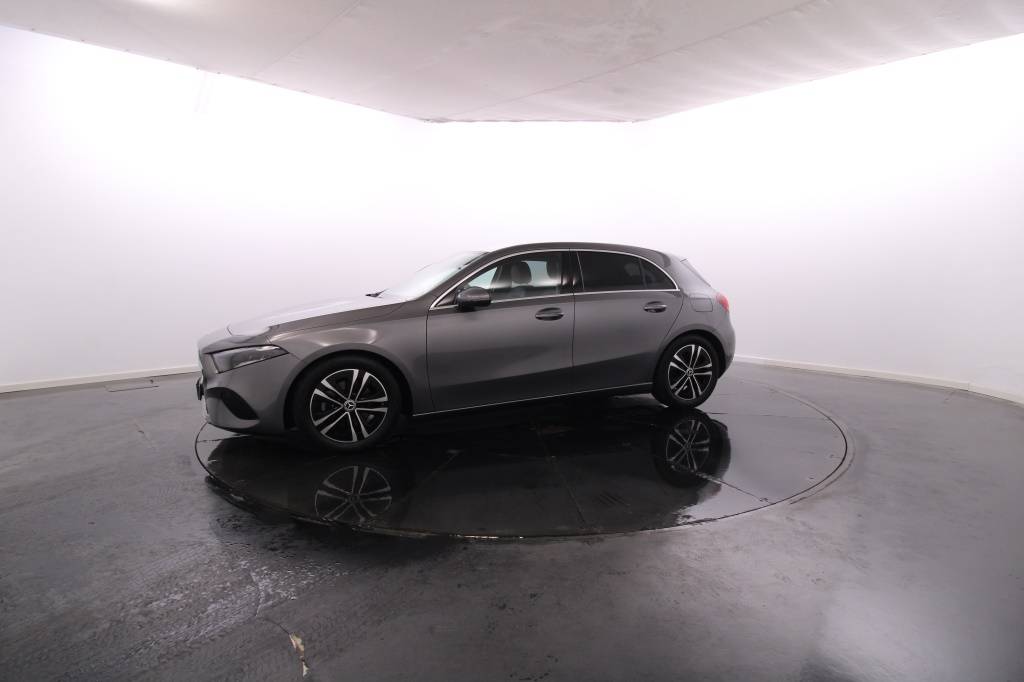 mercedes-benz-classe-a-2024-hibrido-1332cc