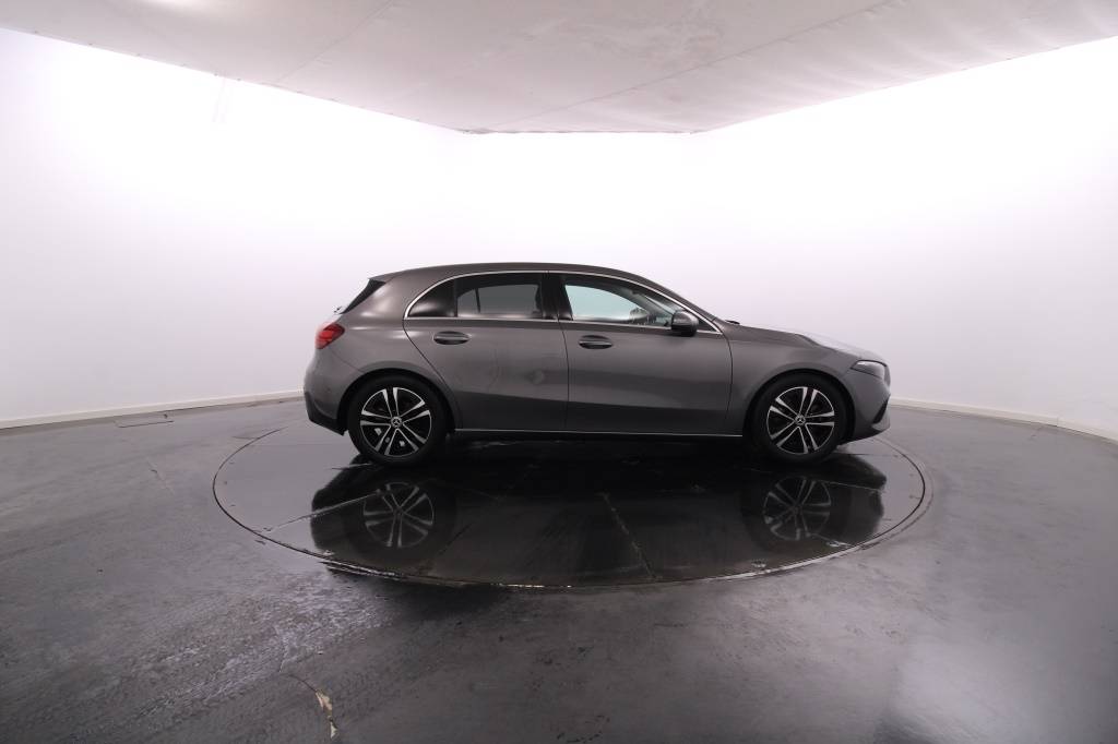 mercedes-benz-classe-a-2024-hibrido-1332cc