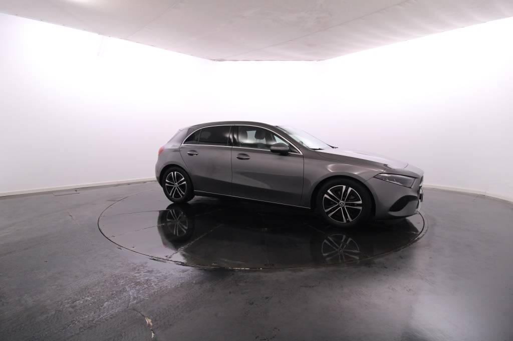 mercedes-benz-classe-a-2024-hibrido-1332cc