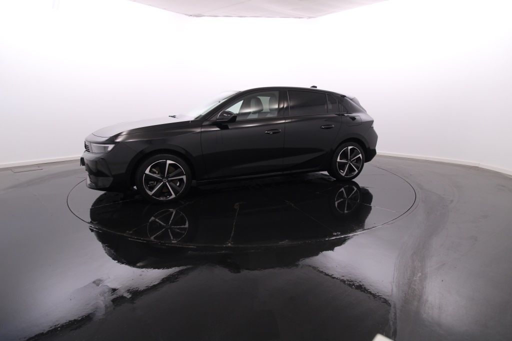 opel-astra-2023-hibrido-1598cc