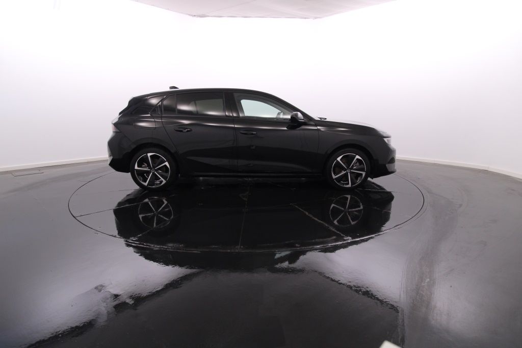 opel-astra-2023-hibrido-1598cc